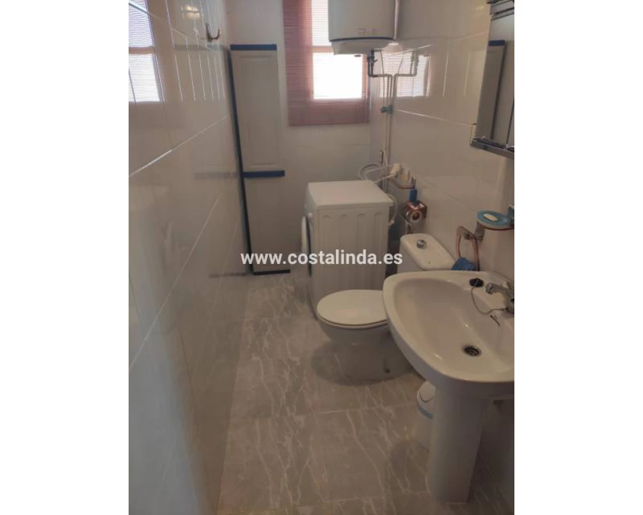 LAC 2833 | LAC 2833